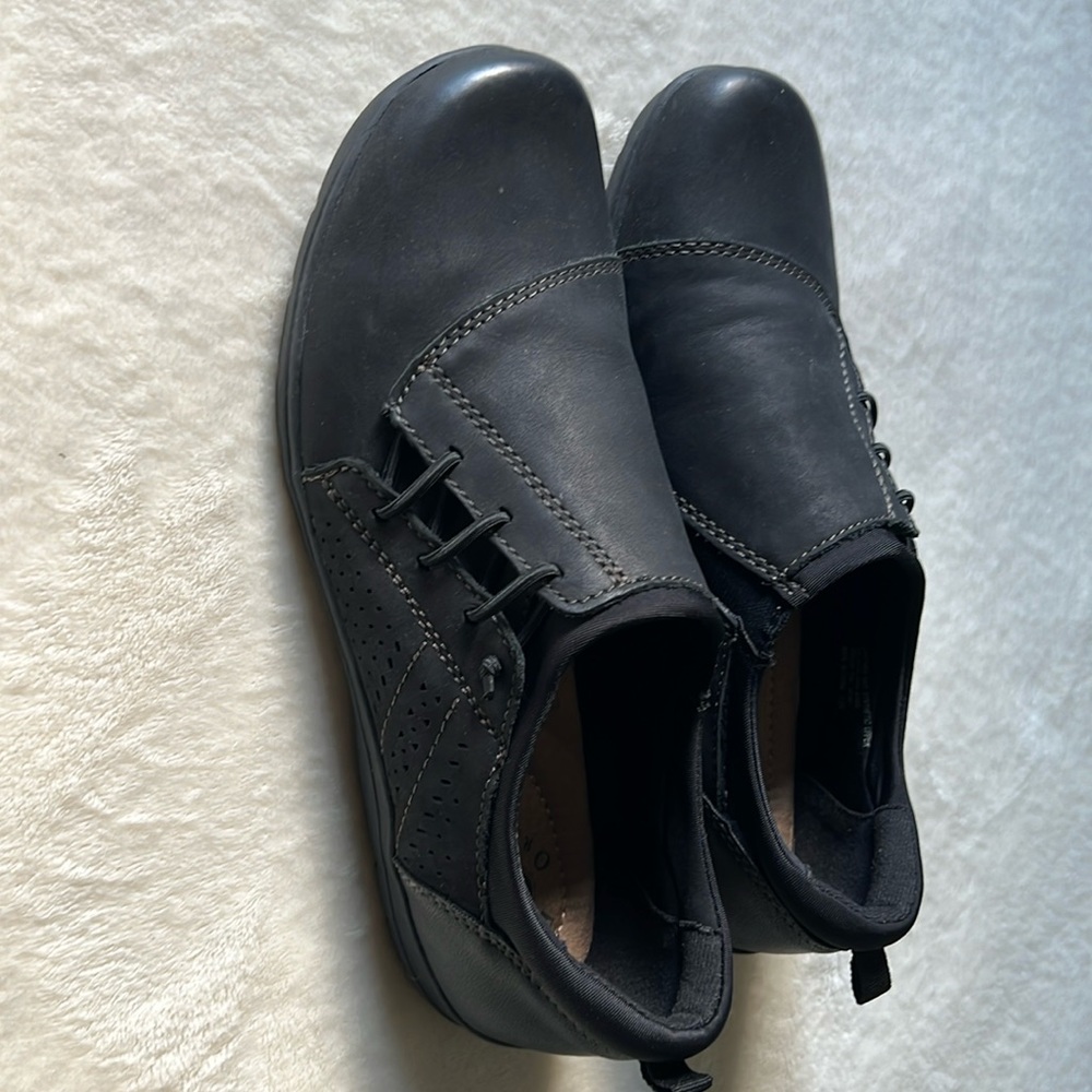 Earth Origins Women’s shoes Size 10M Teresa